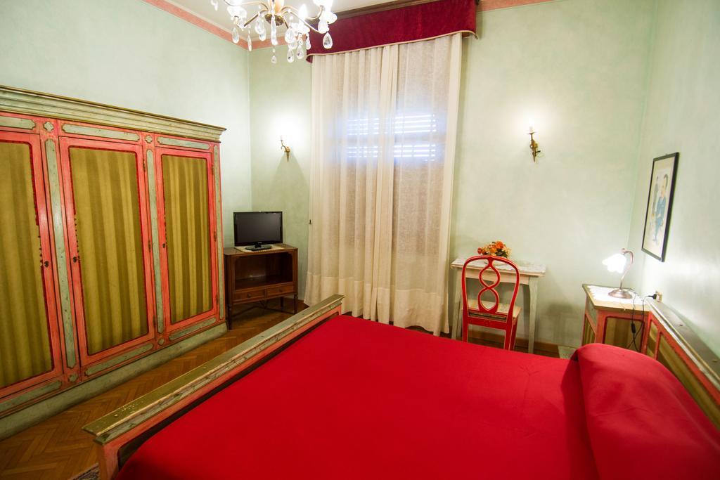 Hotel I Due Foscari Busseto Δωμάτιο φωτογραφία